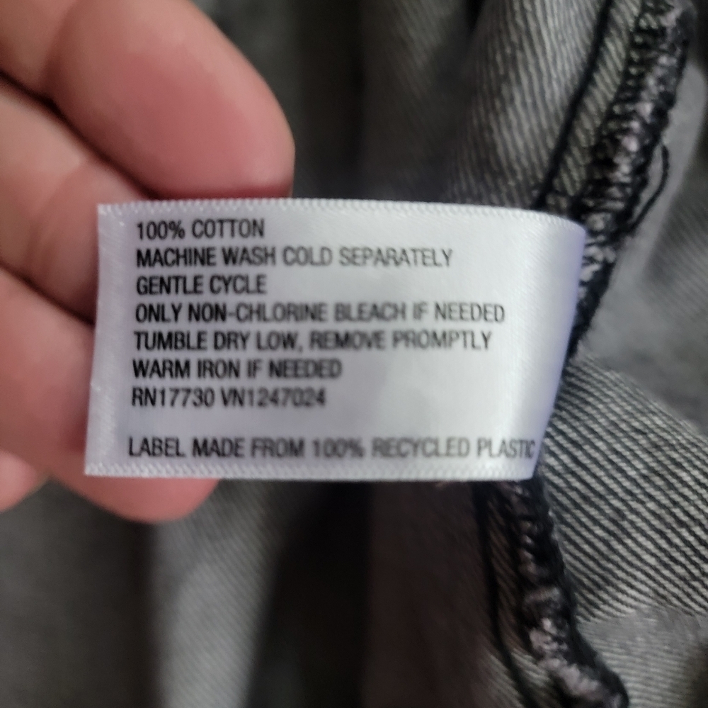 Universal Thread Gray Button Up Jean Shirt Jacket - Picture 5 of 6